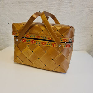 Korg Flätad med handtag